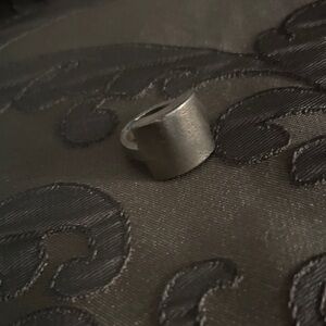 Authentic GUCCI Ring -used